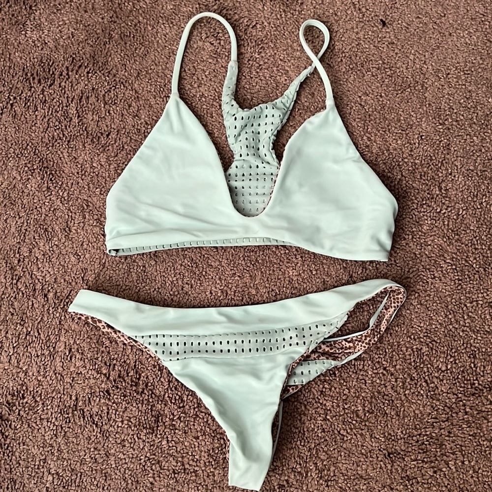 Blue Acacia swimsuit set!